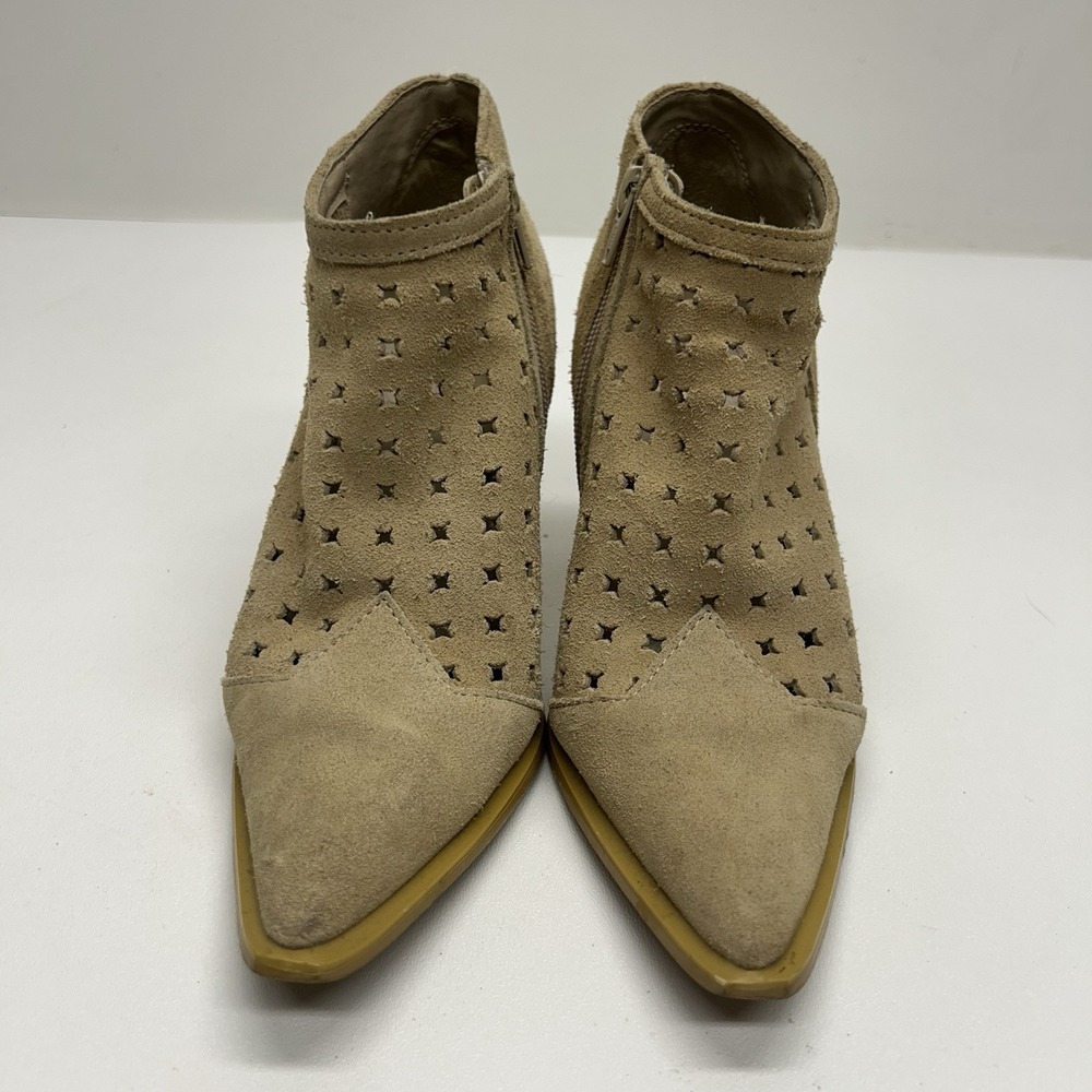 Newport News Suede Laser Cut Out Ankle Boots Booties Western Pointed Toe Size 6 - Picture 4 of 14